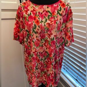 Like Love floral top. 2xl. Like new, only worn once